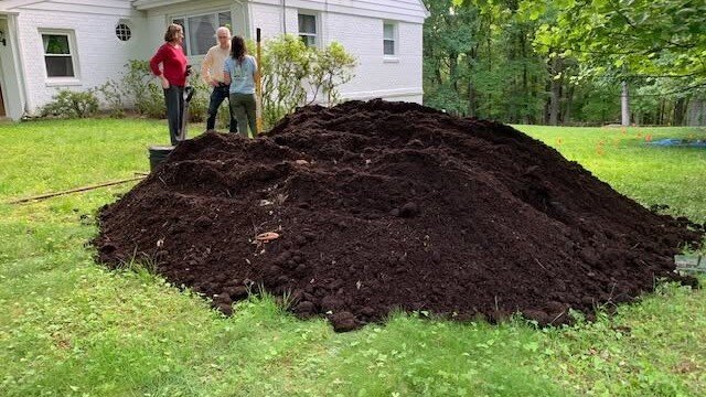 earthbrew compost delivery Maryland, Virginia Community Gardens